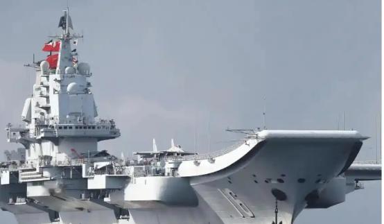 南海最近这出大戏，真是越来越有意思了。七国联军1.7万人摆开架势，飞机军舰密密麻