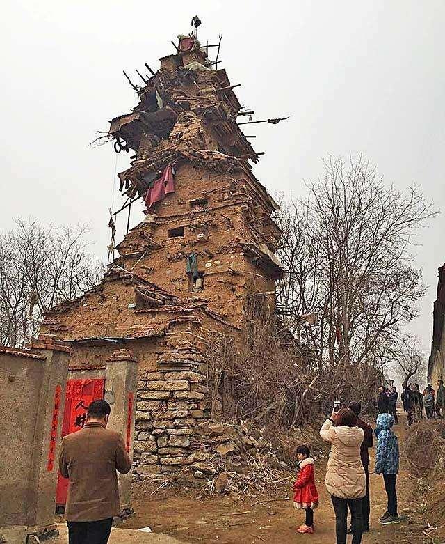 高等数学也是从原始人类的数学，一步一步修补来的。只不过这个修补匠不像进化的修补匠