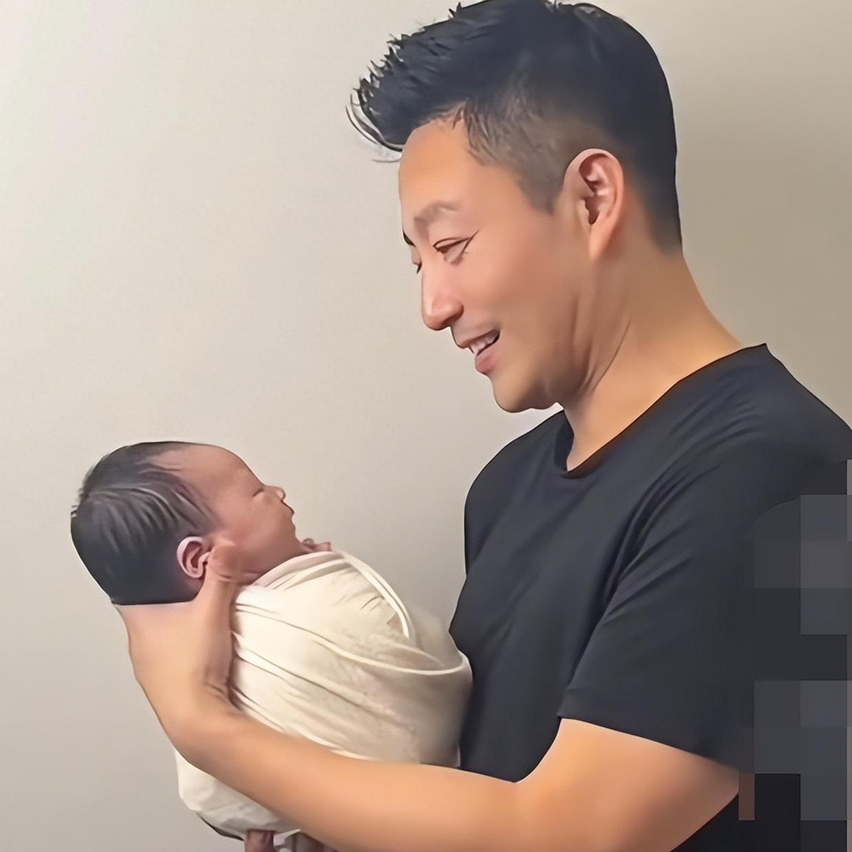 汪小菲月子中心开直播，一口气怼完所有八卦！3月20号汪小菲直接把直播间搬进月