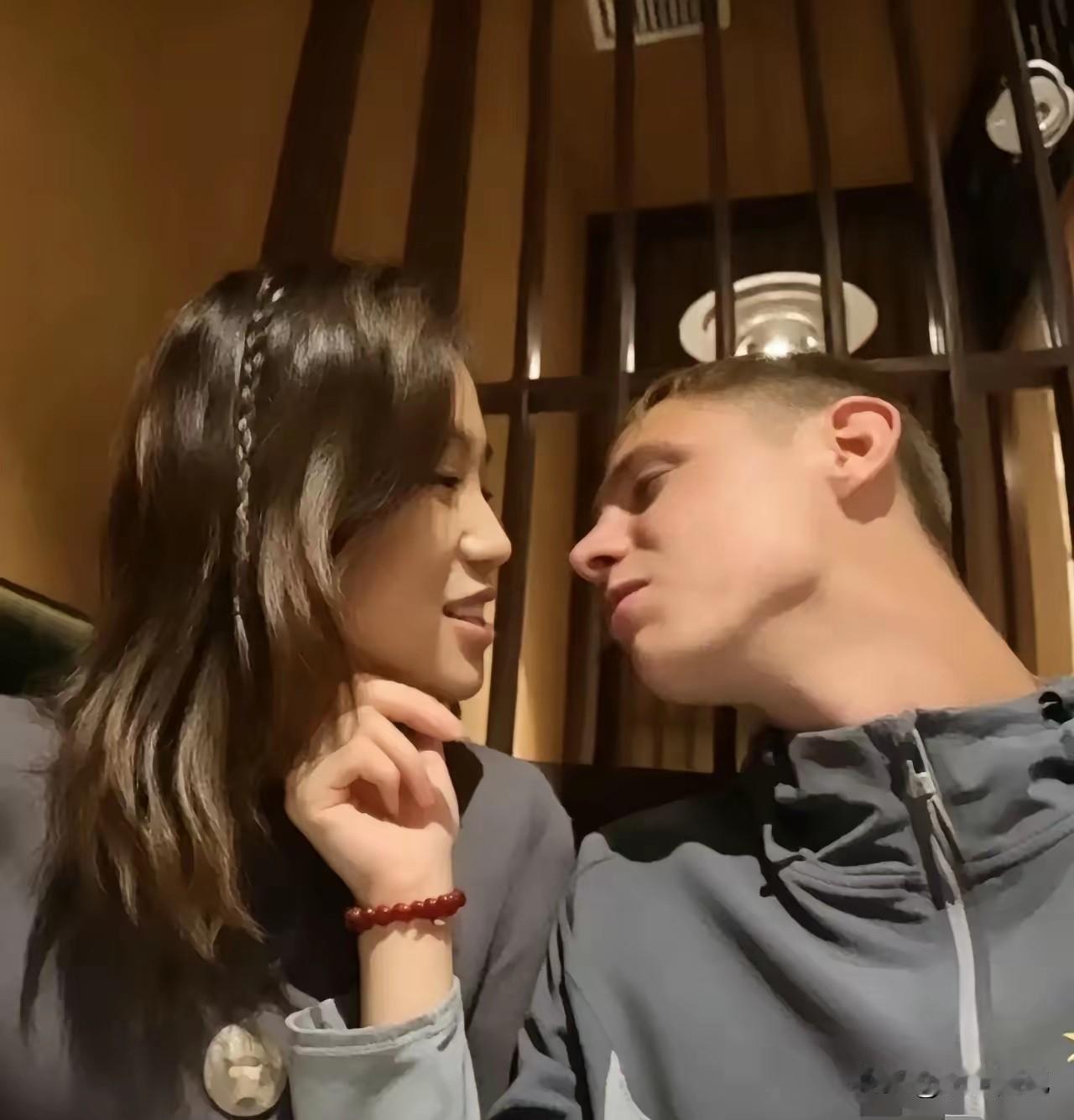 西安麻辣烫那事儿，刷完视频我血压直接飙上来了。一顿20块的麻辣烫，换几个小时