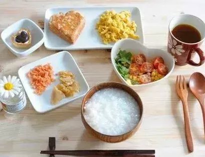 吃早饭, 不能晚于这个时间! 否则, 糖尿病容易找上门···