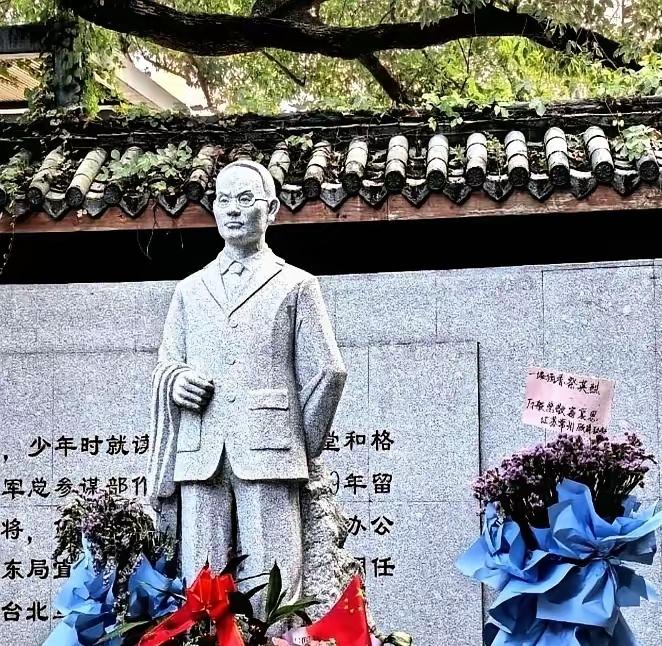 别再说《潜伏》够狠了，真实历史里吴石的故事才叫戳心！你以为间谍暴露都是谍战剧里的