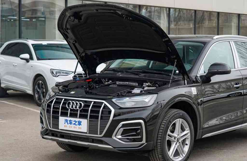 奥迪RS Q8: 4.0T V8双涡轮增压, 托森全时四驱, 性能旗舰SUV