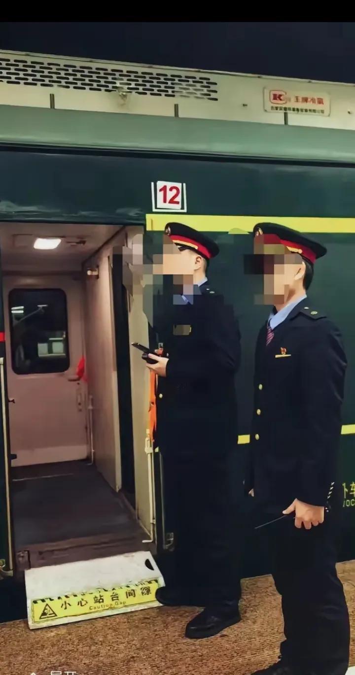 昆明列车事故背后，三大未解之谜拷问安全防线夜深人静时分，一列检测地震的试验列