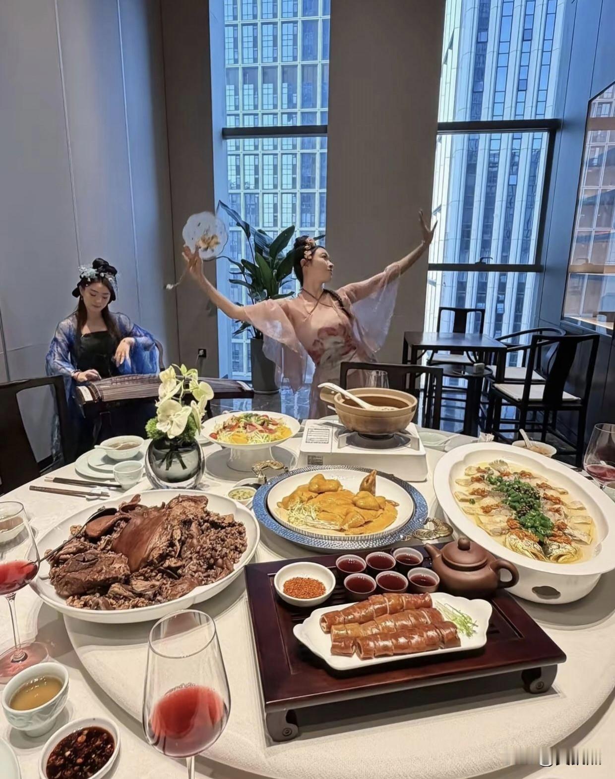 不懂就问，人均250元能吃到这样的大餐吗？