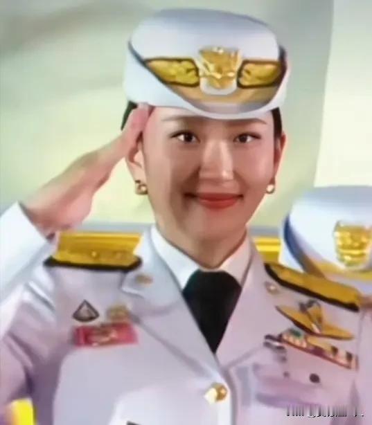 快迅佩通坦有了新的接班人！为泰党选出新的党魁！继佩通坦辞职后，10月31号，