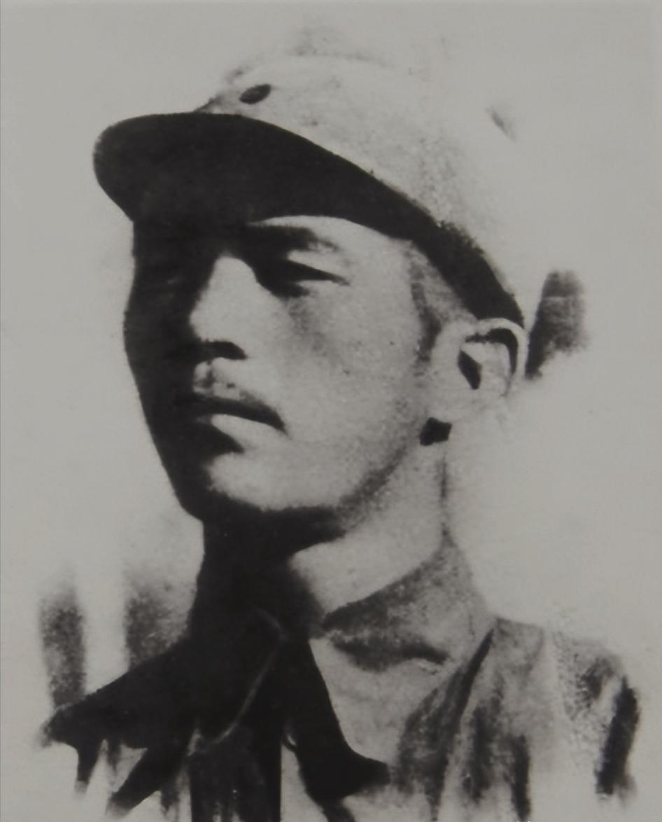 1942年，冲锋号快响了，31岁团长包森，突然说营长“你老啦！”营长拔枪怒吼——