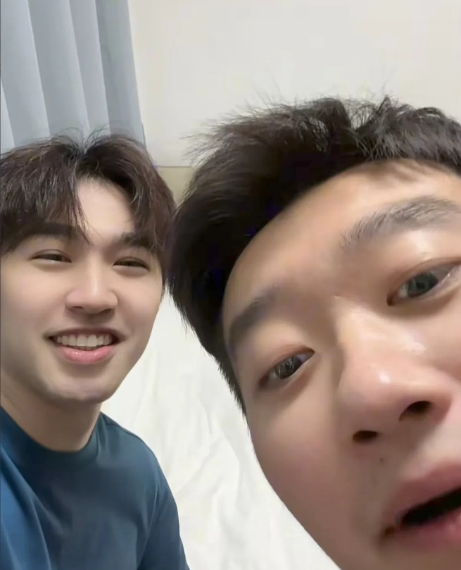 闫安与赵子豪直播连线，赵子豪透露，今年樊振东已经确定会参加两个比赛！一个是20