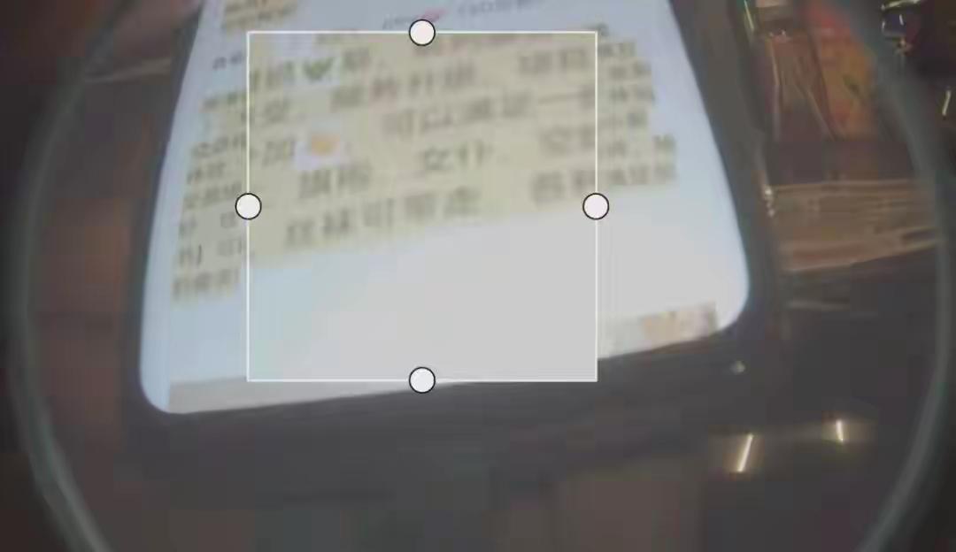 我不怎么看电影，现在才知道看电影可以去一个叫私人电影院的地方，这地方根据价格不同