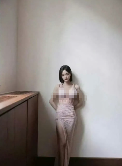 李一桐，让人不敢相信的身材！​​​