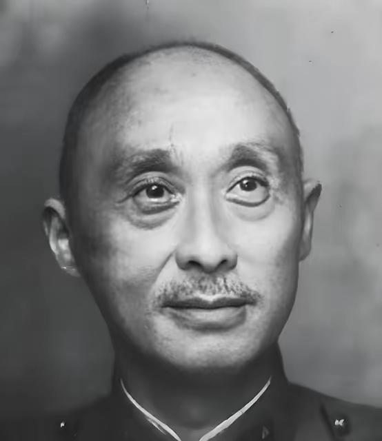 1948年，曾经开着汽车在光天化日之下奸淫妇女，活生生踢死佣人的国军中将王泽浚