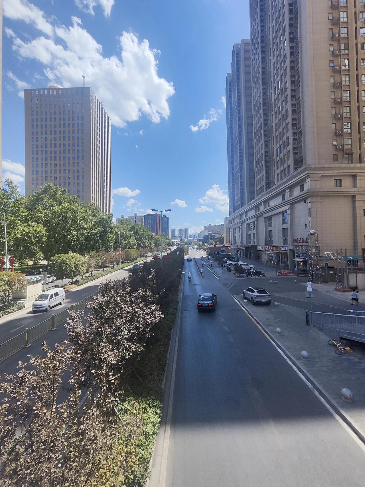 中国进出口首破45万亿环球网报道：中国进出口连续9年保持增长，2025年，中