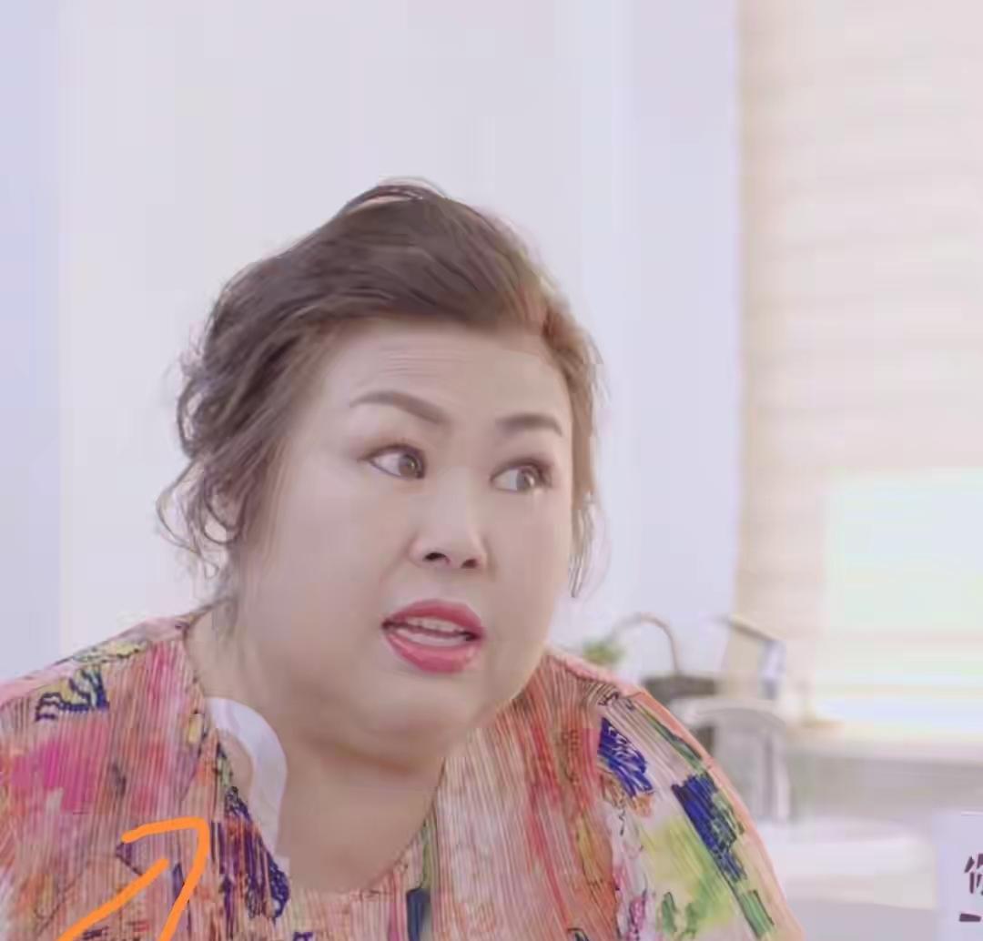 董立范的一生，的确是悲剧。本来是小有名气的明星，虽然演的都是小角色小配角，但很