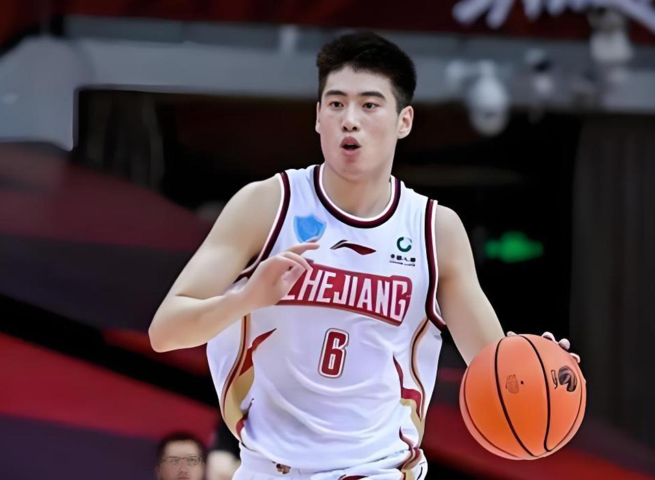 输广厦10分！揪出3个“废柴”，坑惨了浙江队CBA常规赛第22轮，迎来了一场焦