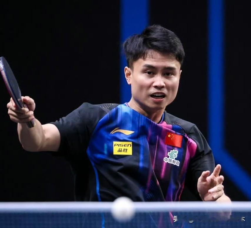 不容易啊！四年了，周启豪终于等到了一次1000积分赛事的参赛机会！WTT官博公