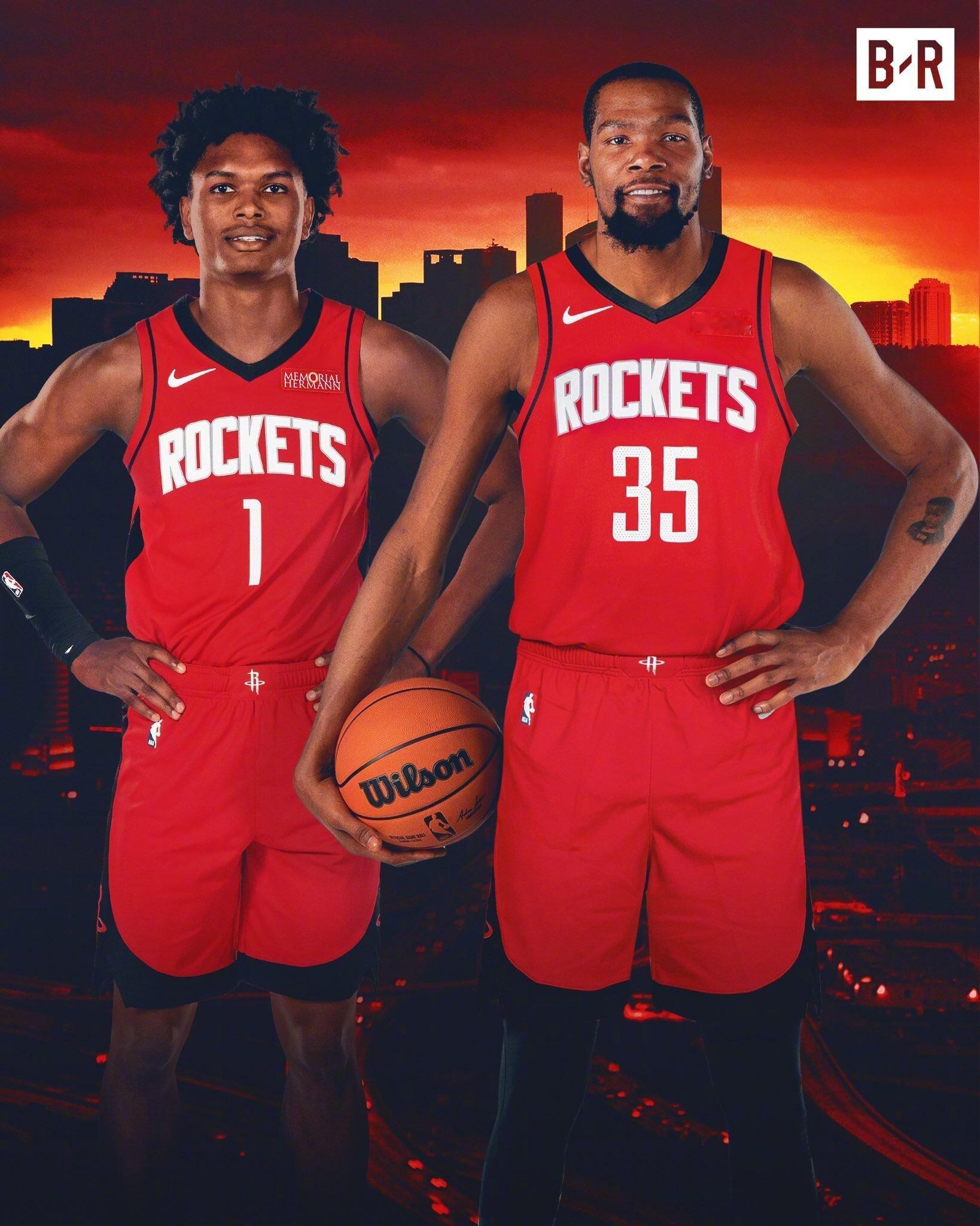 1换8！重磅交易达成！杜兰特加盟火箭北京时间6月23日凌晨，NBA名记Sha