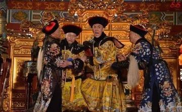 1799年，和珅在被处死之前，皇上曾问过他一个问题：“你贪污了国家那么多钱，花得