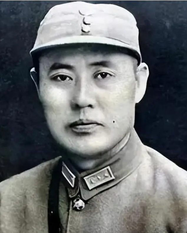 1946年，一支骑兵奔袭数百里，绕到张家口西侧，偷袭张北，最后造成晋察冀军区被迫