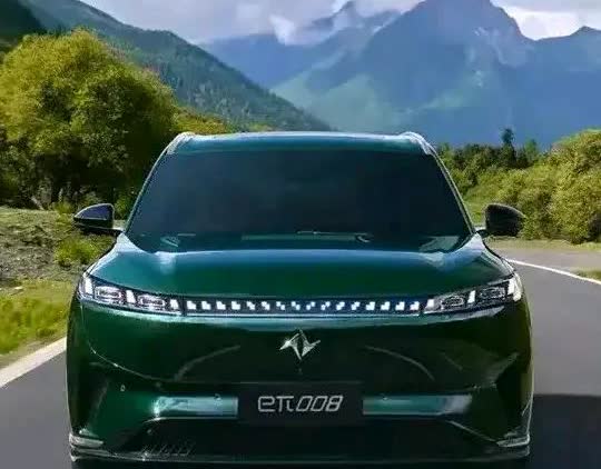 一觉醒来，车圈又沸腾了，2025年国补新政策来了:1、首次购车，并且名下没有