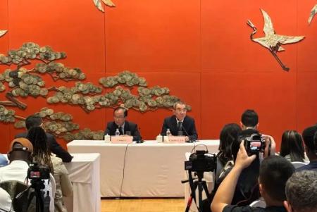 林毅夫认为，如果中美不再进行贸易，那么作为一个拥有全球35%工业产值的大国，中国