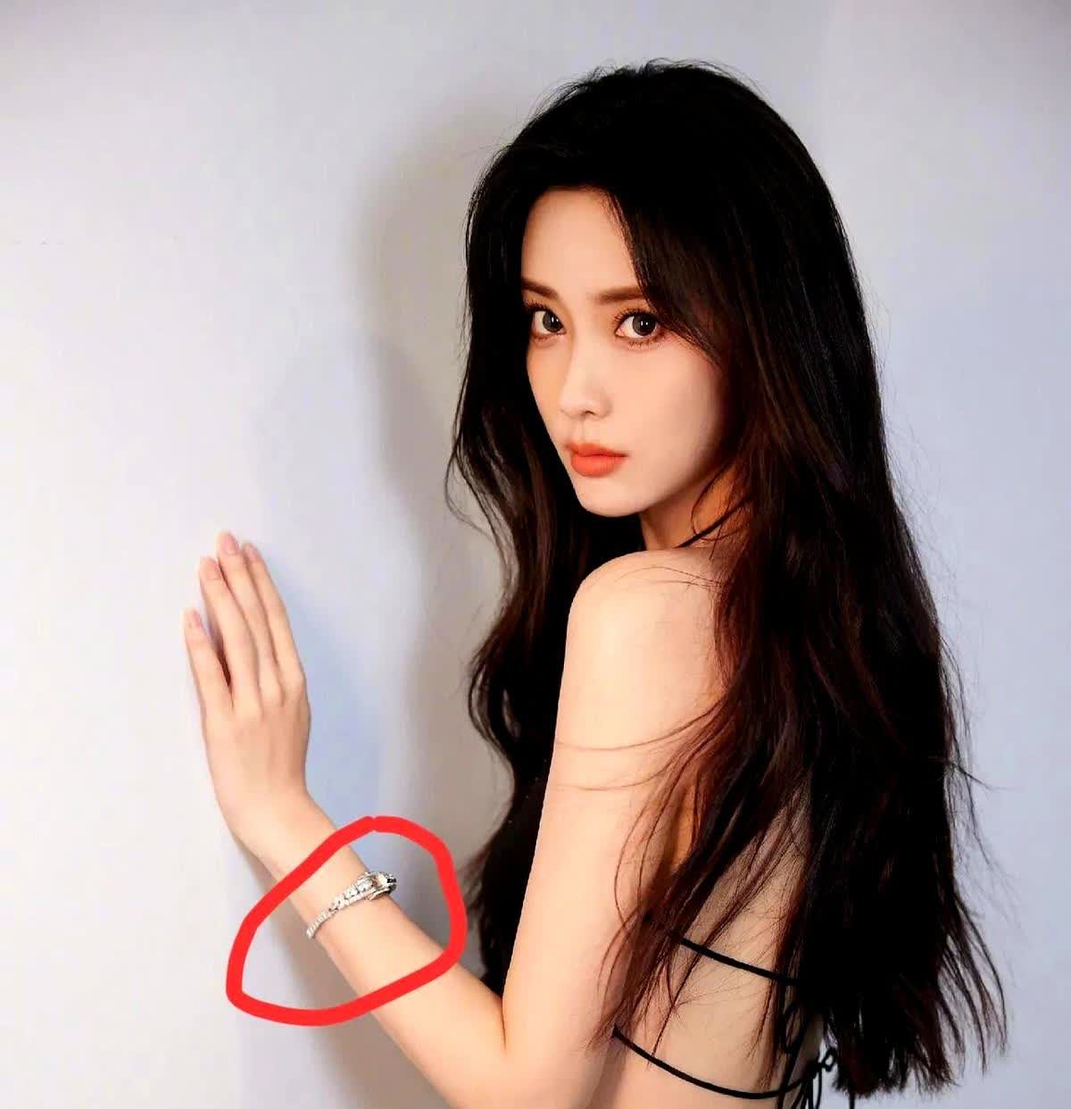 我敢说全网现在最难过的就是孟子义了不是因为她塌房了，也不是跟李昀