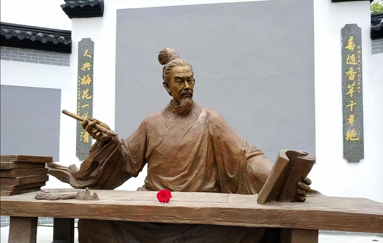 1619年，32岁的徐霞客游玩回来，发现他怀孕的小妾就被妻子卖掉，而小妾生下来孩