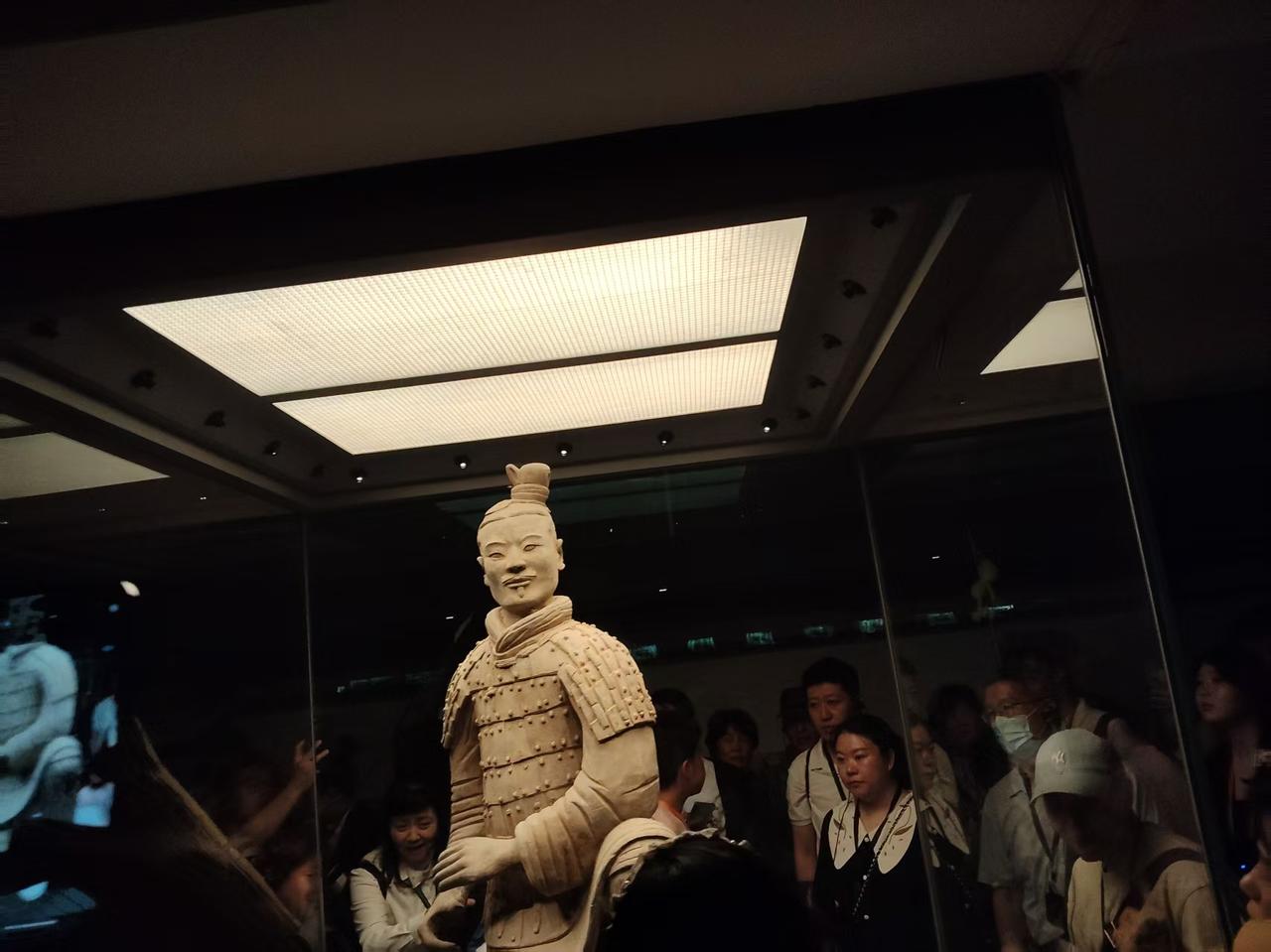 李世民为什么会选择懦弱的李治?事实上，李世民晚年选择李治为太子是被自己的大舅子长