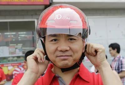 娃哈哈后，20年后刘强东家族财产争夺更激烈。刘强东70岁，前女友一个儿子40，