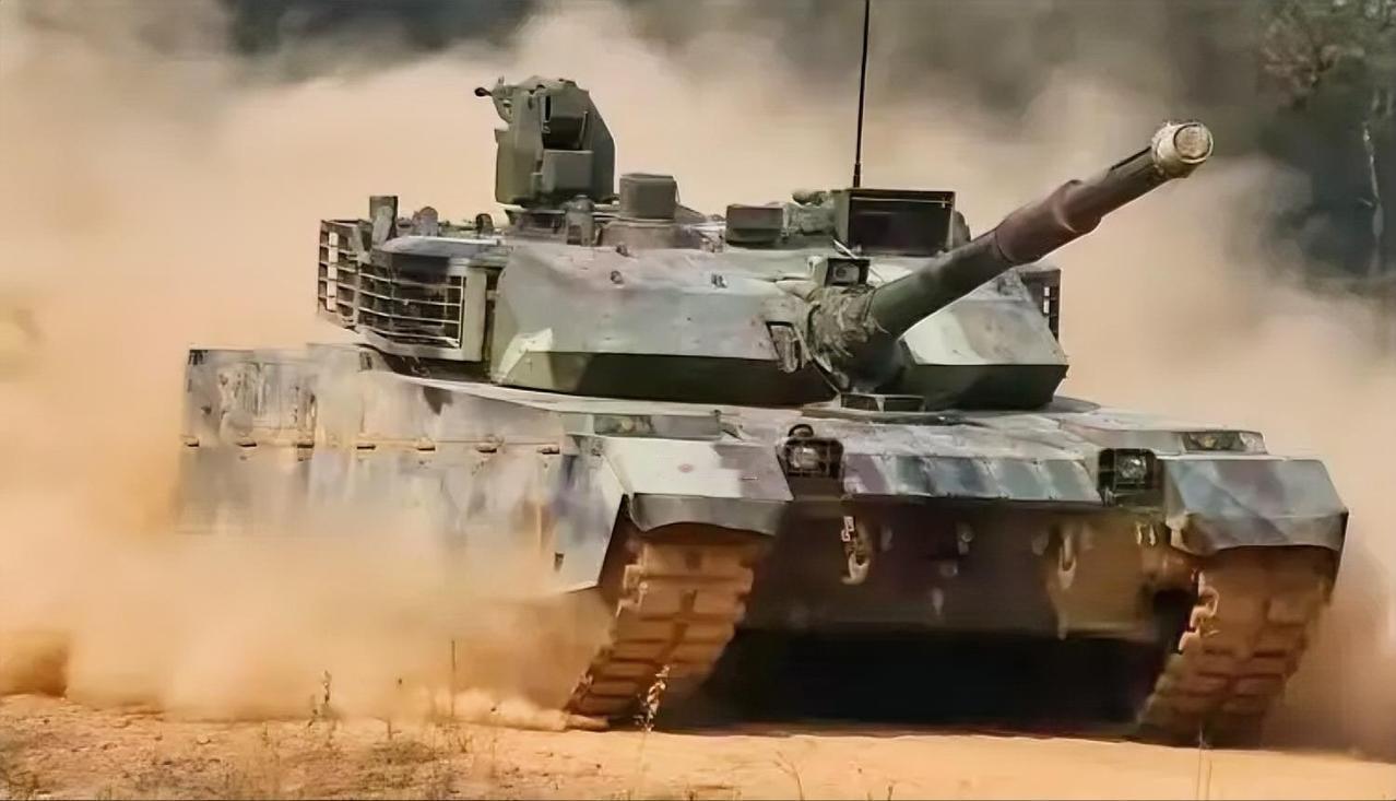 中国VT-4坦克实战报告出炉！性能强悍也曝短板外媒重磅披露泰国陆军VT-4