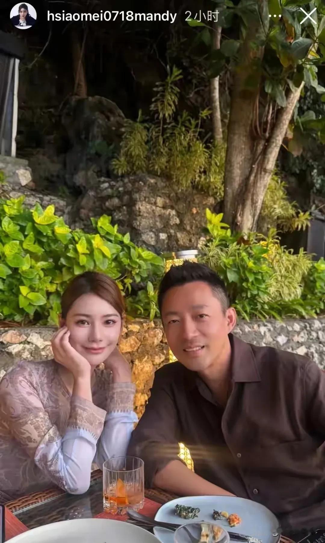夫妻俩终于合体了，难怪马筱梅说“一起看有你的日落，一起看海！”原来汪小菲已经去巴