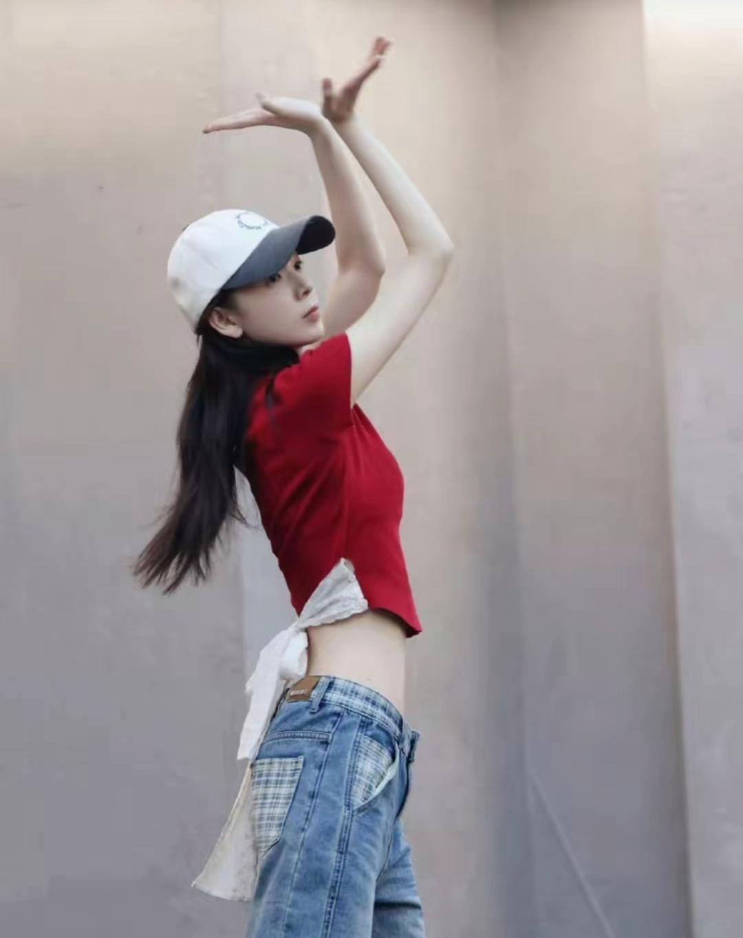 陈瑶越来越美了