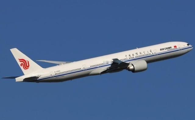 有人提出建议：中国可以参考俄罗斯的做法，不允许日本民航飞机过境中国领空。如此一来