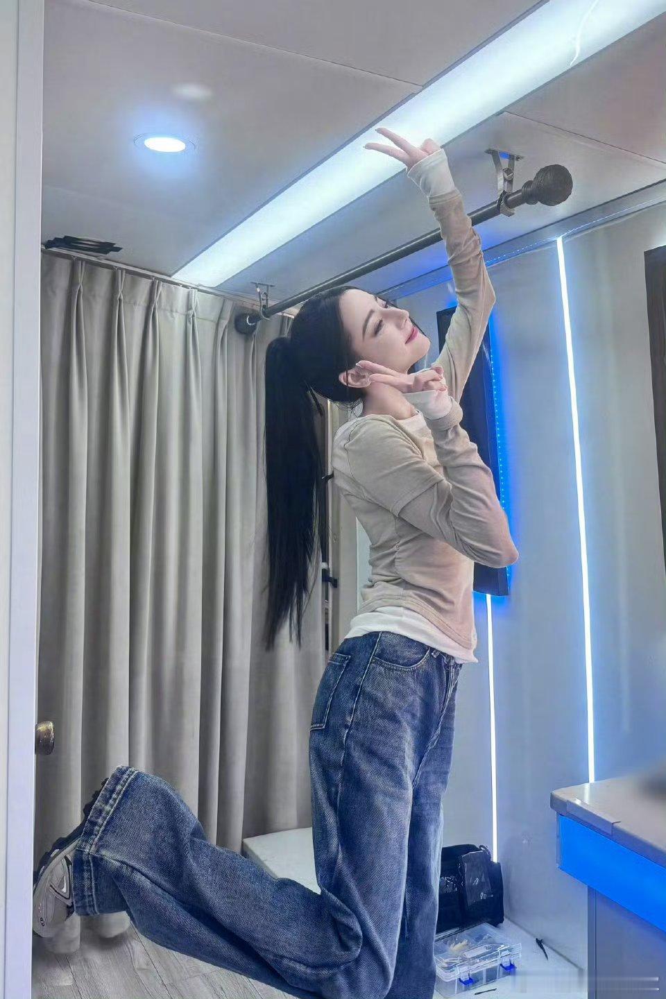 被迪丽热巴高马尾这张吓到了好惊人的美​​​
