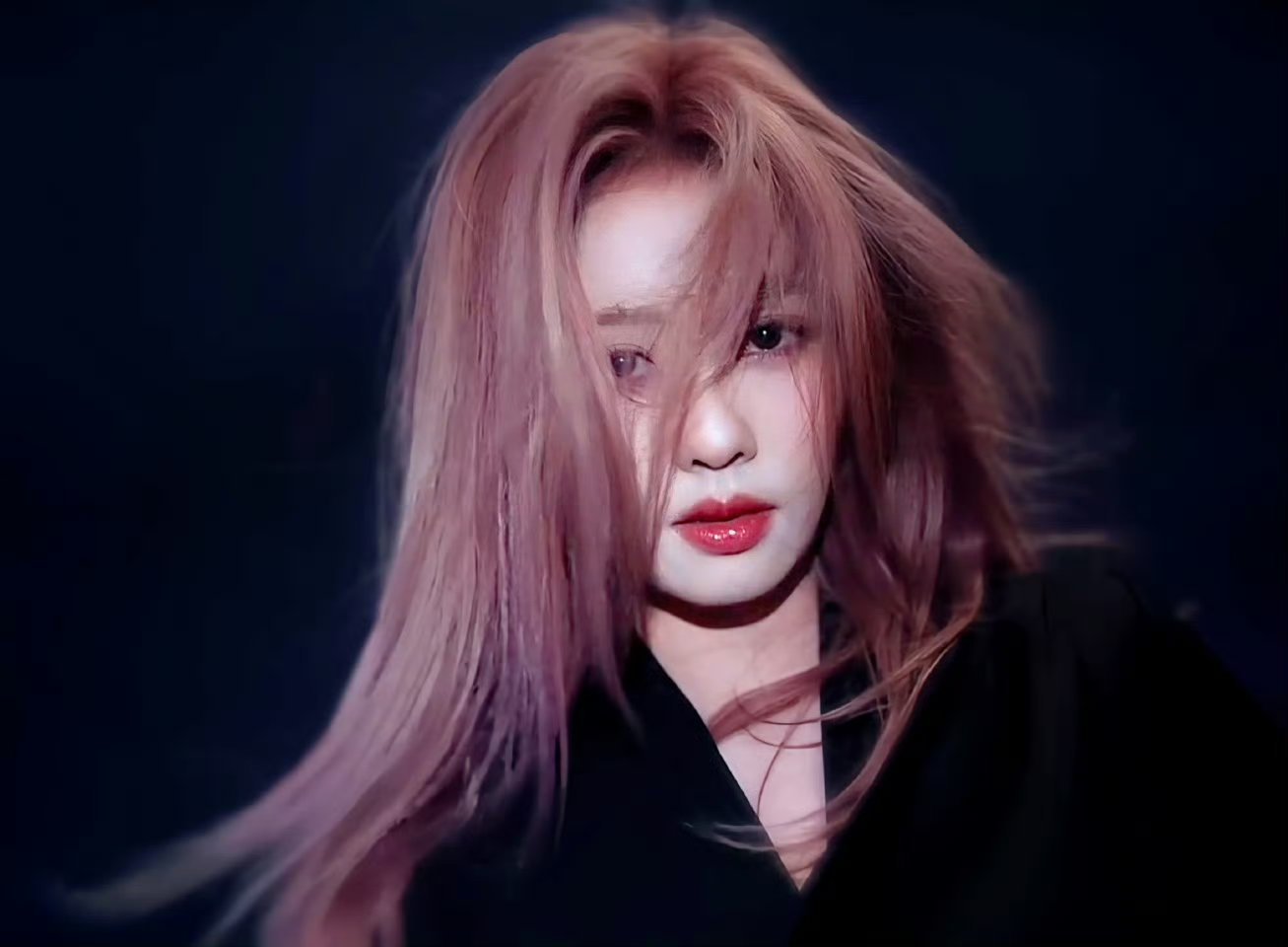 白鹿好适合粉发造型，越看越好看那种​​​