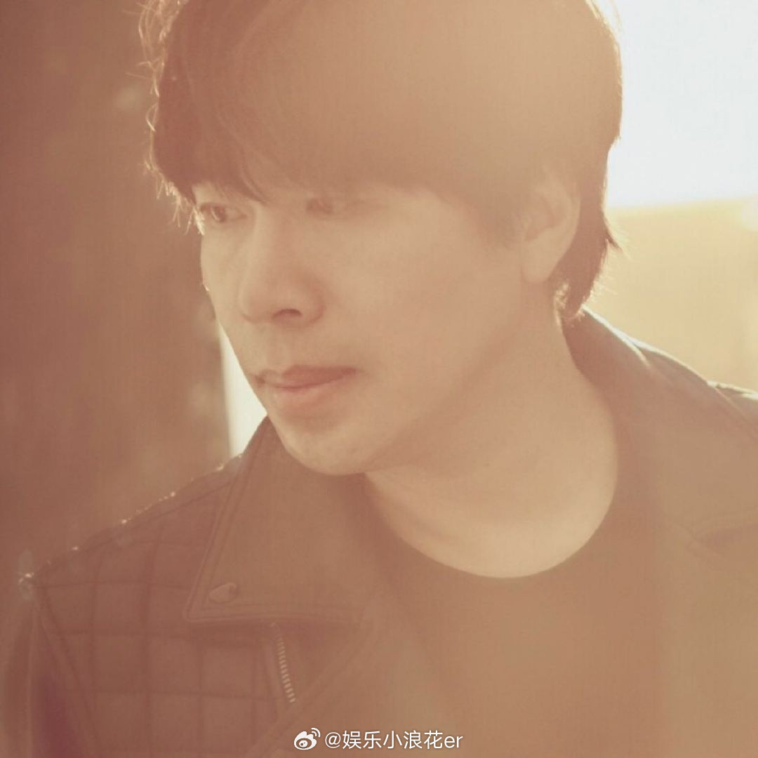 水木年华卢庚戌追讨版权费水木年华卢庚戌称被侵权发文，称自己作词作曲、发行于20