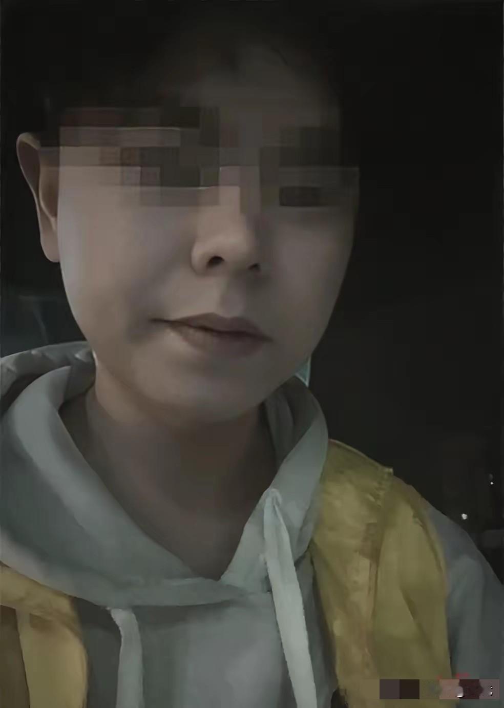 24岁外卖员带病送单猝死：一句“顶不住了”背后的悲剧，近日，贵州毕节金沙县，24