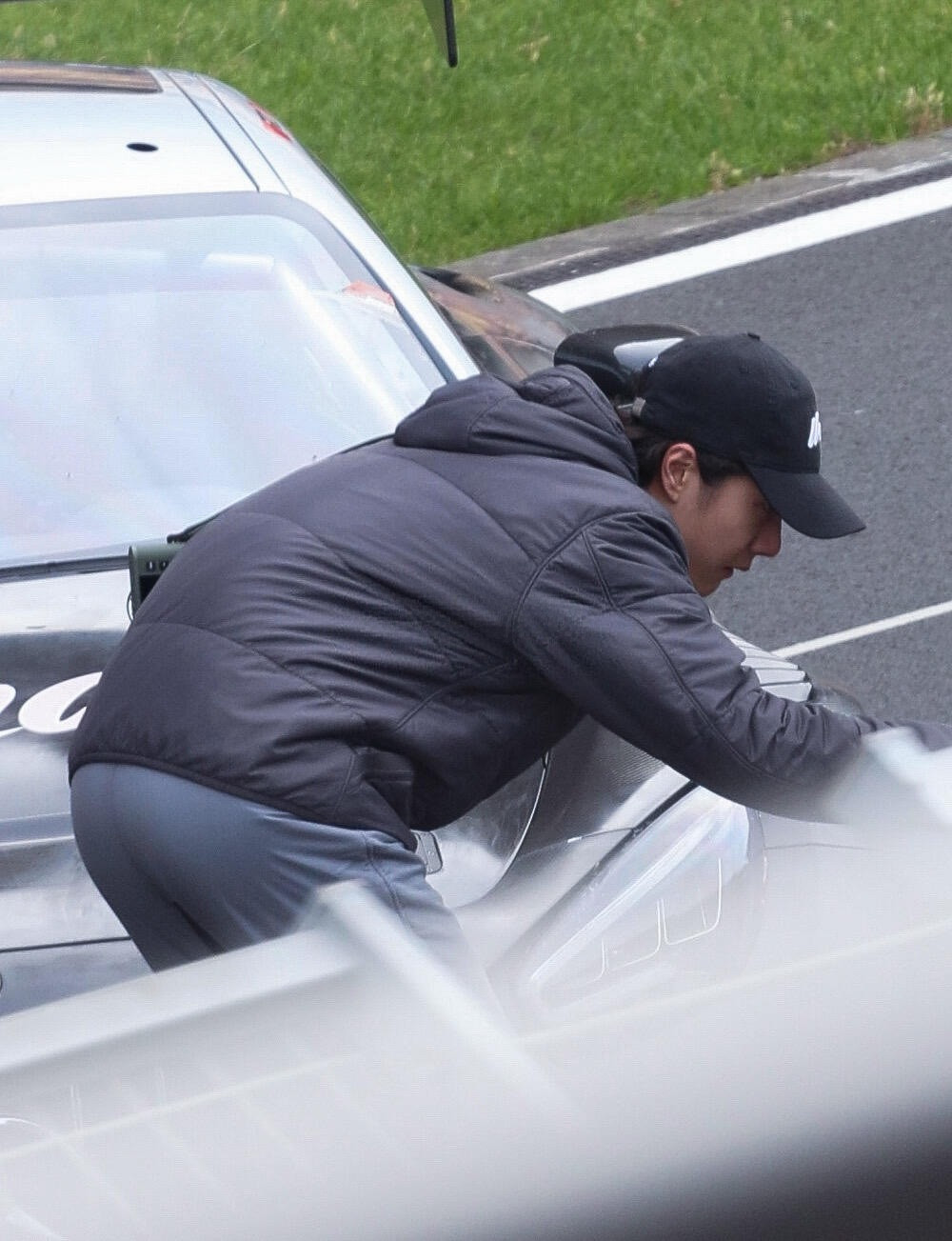 嗯就这样撅个腚玩摄影