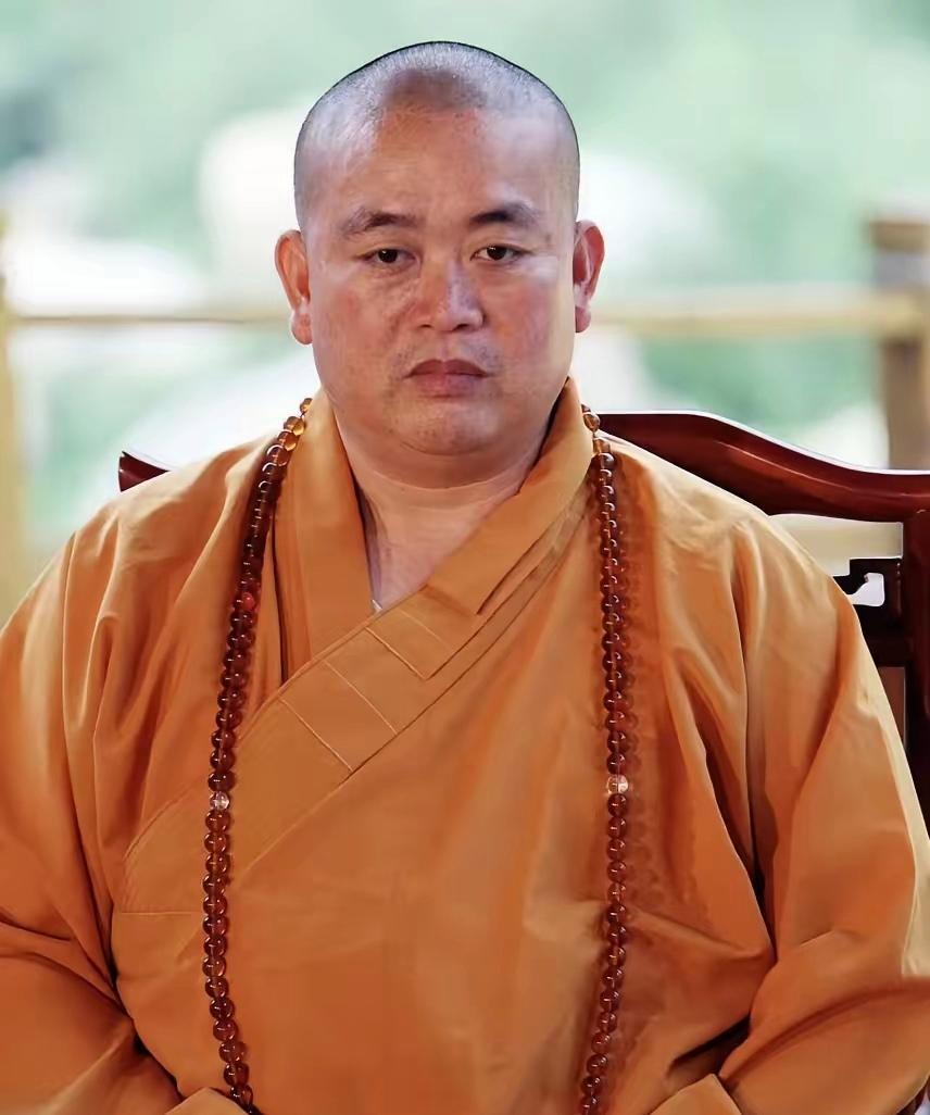 释永信最严重的问题，根本不在于那1.31亿的巨款。比起钱财，真正让人感到恐惧