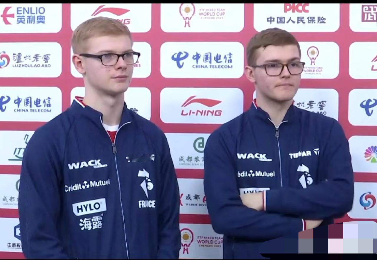 成都混团勒布伦兄弟的赛后采访：晋级8强已基本完成目标！12月2日，成都混团世界