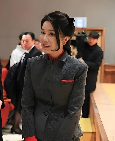 金建希的苦难真的来临了！目前尹锡悦已经被独捡组起诉了，这意味着独捡组已经