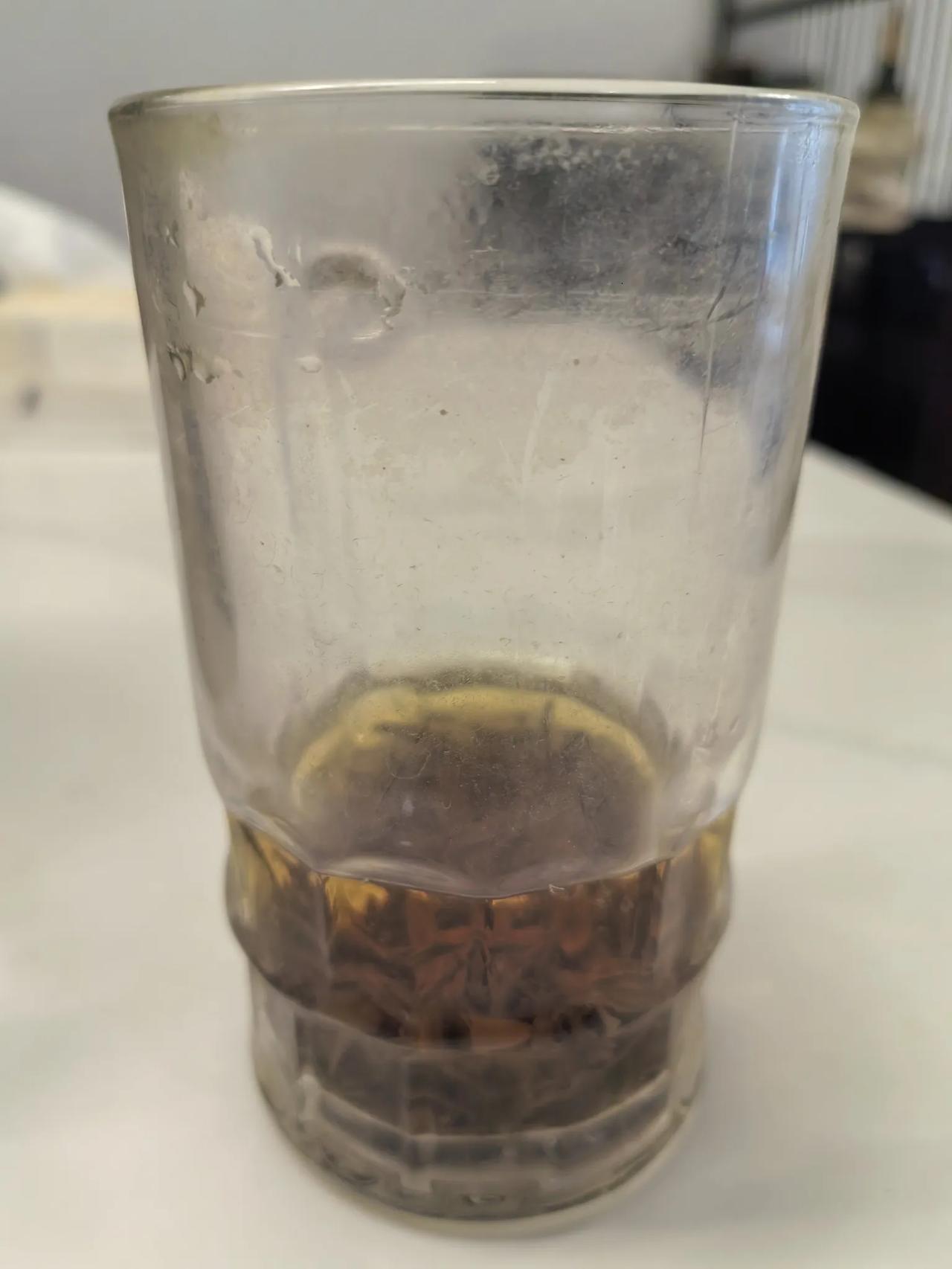 同城同学聚会回来，老公问我："都谁去了？"我说："去了十个。""什么情况