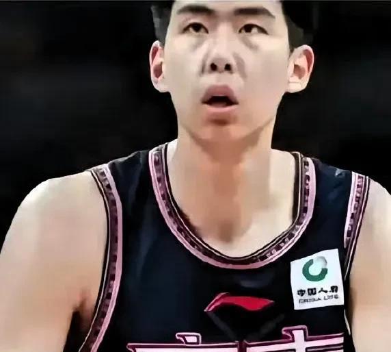 徐昕身高2.26米留在CBA杨瀚森身高2.18米征战NBA余嘉豪身高2.21