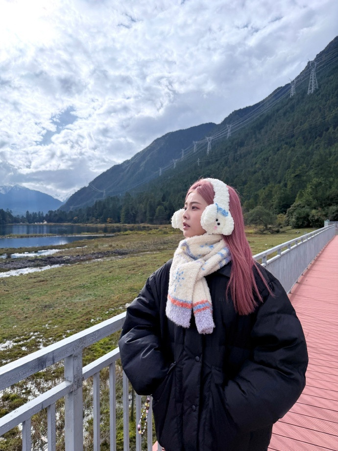 呵呵拍的白鹿西藏plog白鹿西藏走走呵呵拍的白鹿西藏plog，白鹿西藏走走，咱