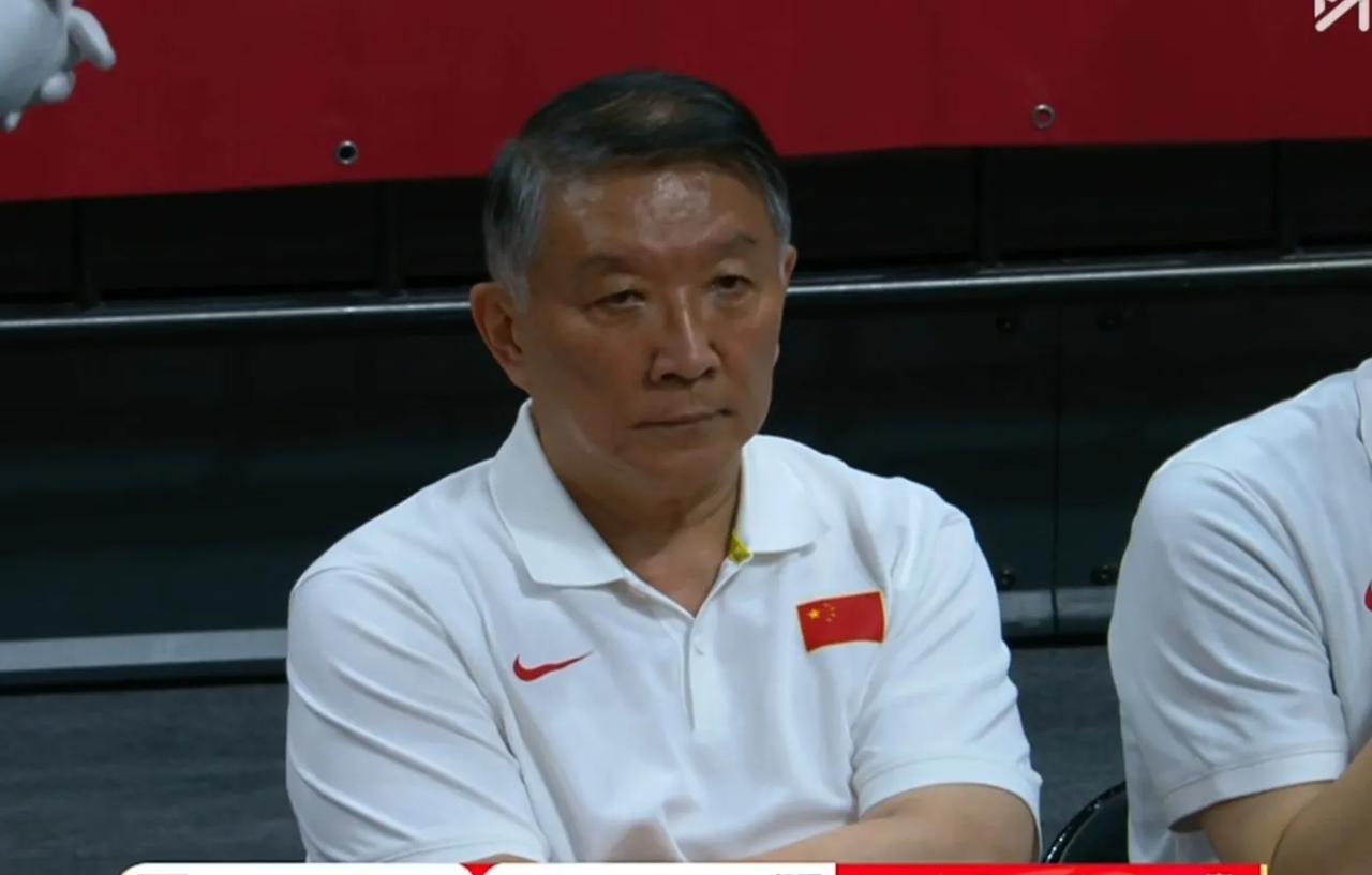 中国女篮六场热身赛结束后，接下来的亚洲杯12人大名单也呼之欲出。老陈预测：后卫