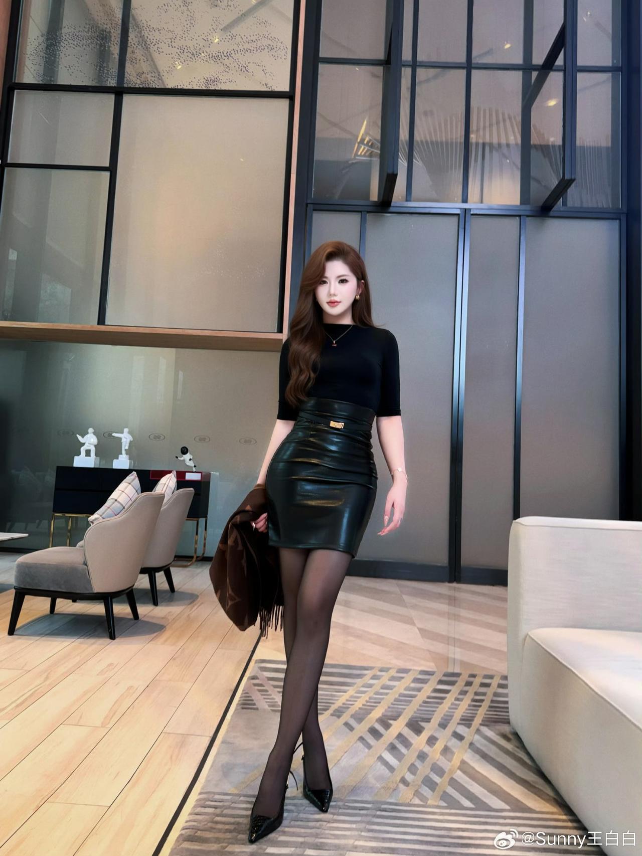 该怎么说呢？是天气冷了还是我想你了微胖御姐美丽坏女人​​​