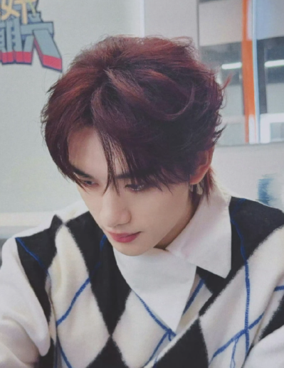 丁程鑫：发点帅图看来小丁对自己很有信心啊