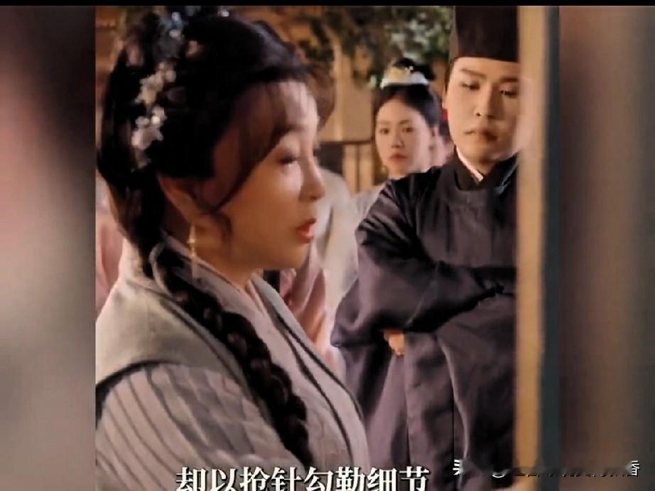 刘晓庆在短剧《锦绣安然》里的角色设定是位三十多岁的绣娘，可她如今已步入老年，平日