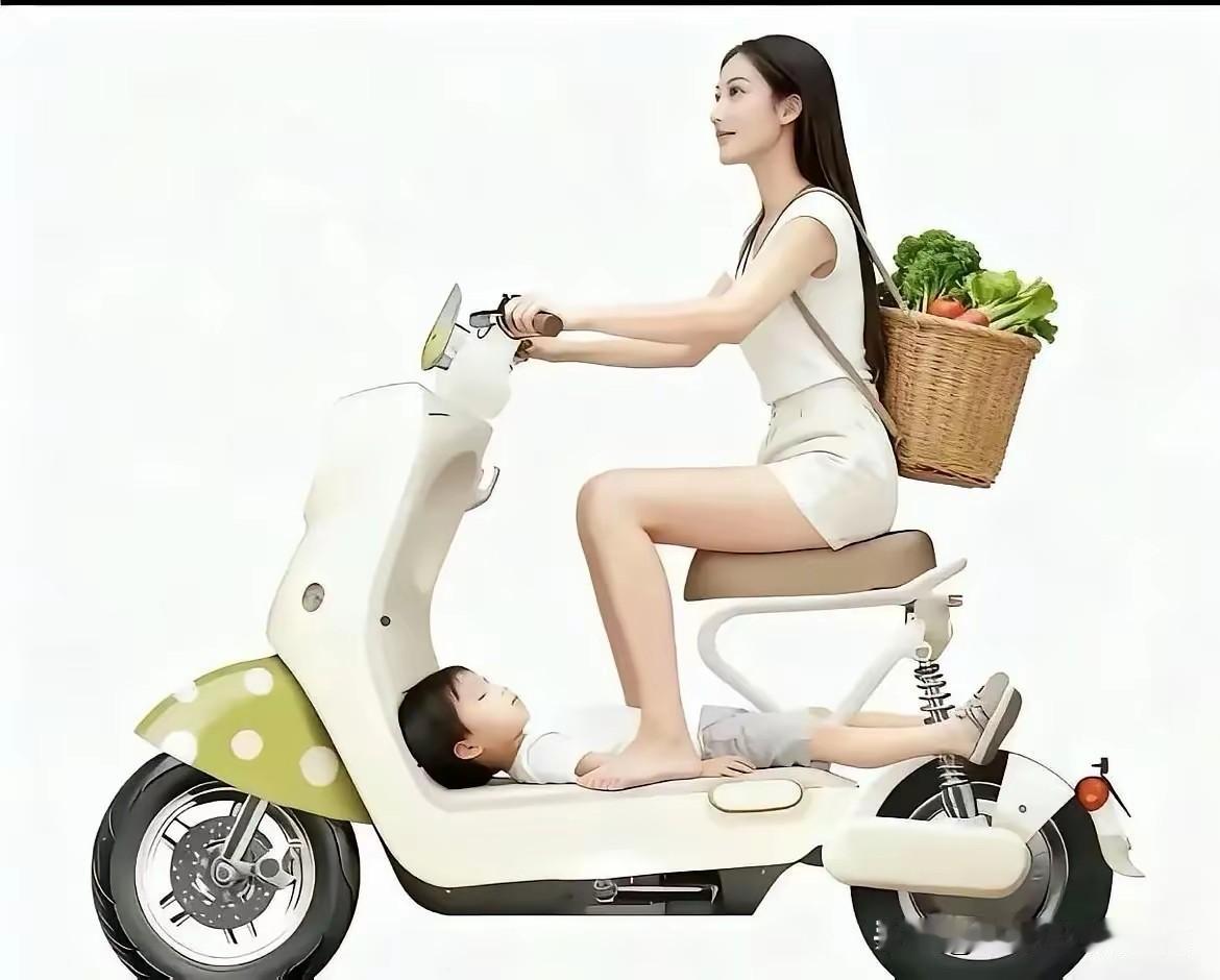 都在吐槽新国标“三无”，一无​后备箱，二二无后视镜，三无储物箱，不能载人速度特别