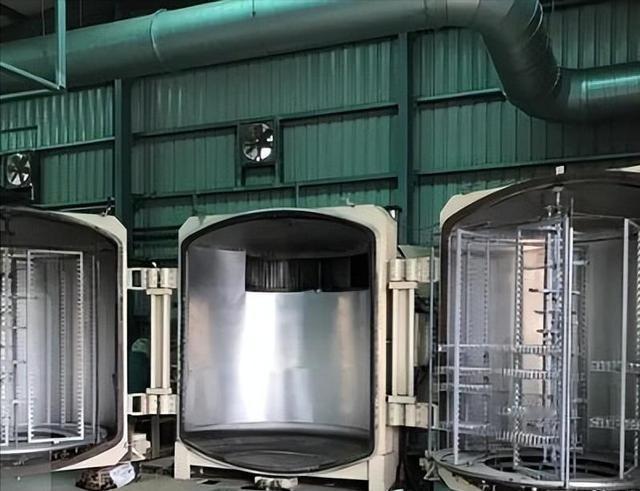 中国造出了比‘光刻机’还要贵的大国重器！10亿一台！比光刻机还金贵的OLED蒸镀