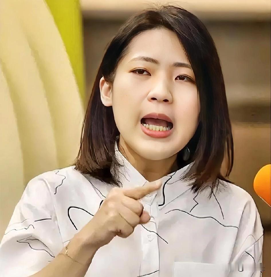 原来政治话术还能这么玩，她一句“这不是叛变”，把历史恩怨掰开了揉碎了讲，连民